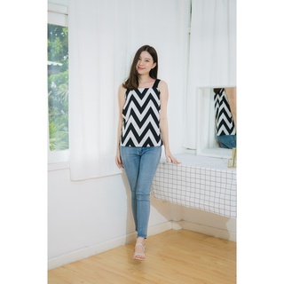 Mommade-ชุดให้นม เสื้อให้นม Zigzag Twotone Top