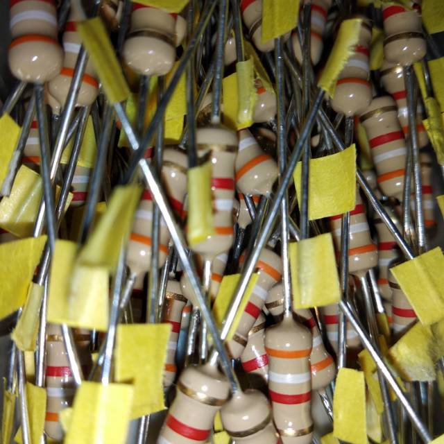 ตัวต้านทาน 3K9 2WATT