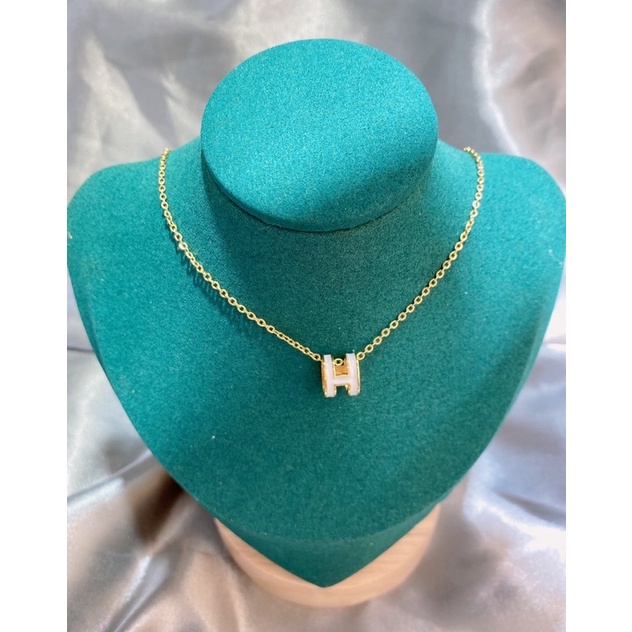 สินค้าขายดี สร้อยคอจี้ลงยาลายH สแตนเลส ใส่ไม่แพ้ไม่ดำ - รูปที่ 6