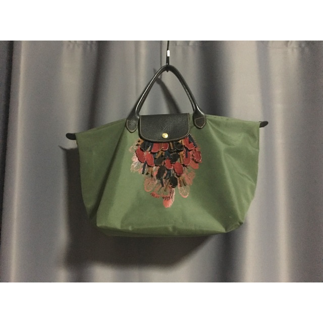 กระเป๋าLongchamp limited edition ของแท้มือสอง สีเขียวลายนกยูง