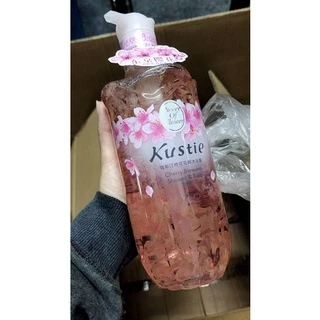 พร้อมส่ง และถูกที่สุดในไทย 🇹🇭 ครีมอาบน้ำ Kustie ของแท้ ขนาด 720 ml
