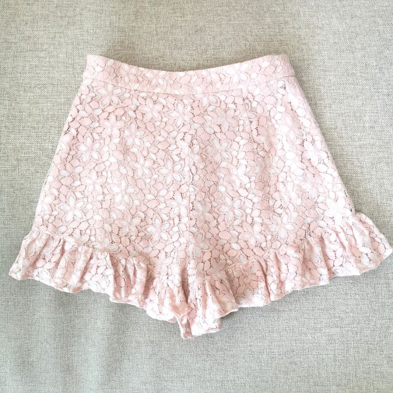 <ส่งต่อ> used like new กางเกงขาสั้น เอวสูง ลูกไม้ Jaspal/Zara/Pomelo XS/S