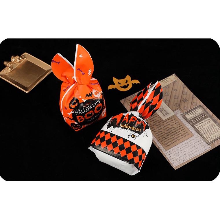ถุงหูกระต่ายลาย Halloween แพ็กละ 50 ใบ