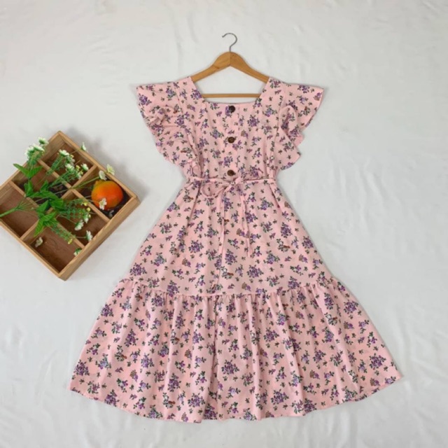 🌼รหัสสินค้าDD143 เดรสกระโปรงคอเหลี่ยม แขนระบาย ลายดอกเล็ก แต่งกระดุมหน้า เอวสม็อคหลัง ผ้าไหมอิตาลี ม