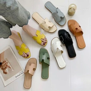 H02(พื้นสีครีม ) พร้อมส่ง รองเท้าแตะ ราคาถูกมาก พื้นยางนิ่มแฟชั่นผู้หญิง สวมใส่สบายไม่กัดเท้า ไม่ส่งกลิ่นเหม็น