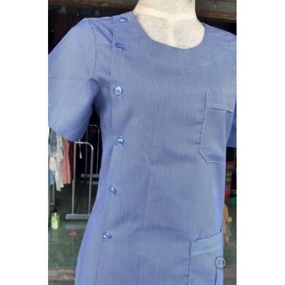 เสื้ออนามัยคอกลมริ้วฟ้า ปักตราและไม่ปักตรา พร้อมส่ง