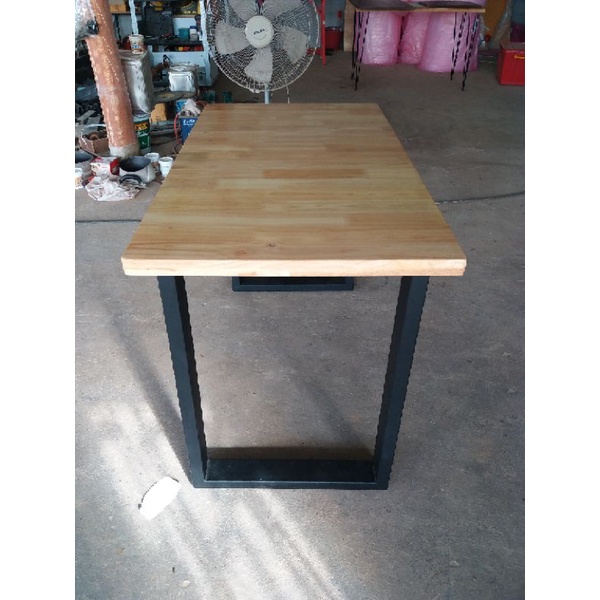 โต๊ะอาหาร  โต๊ะทำงาน ไม้จริง ขาเหล็กกล่องอย่างดี.   ขนาด(70×120×75)(80×120×75)