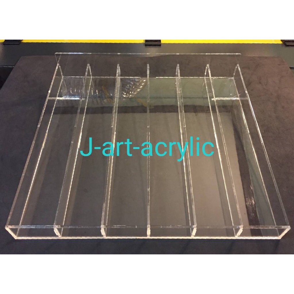 ถาดมาการอง อะคริลิค แบบ6ช่อง Macaron tray 6 slot