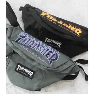 △❀☸กระแสญี่ปุ่นจุดใหม่ THRASHER เปลวไฟร้อยทาวเวอร์กระเป๋าสะพายข้างเดียวแบบสบาย ๆ กระเป๋าคาดเอวสำหรับชายและหญิงคู่กระเป๋า