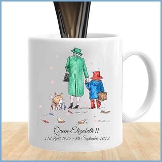 Queen Elizabeth แก้วมักที่ระลึก Queen Elizabeth Memorabilia Souvenir Mug Queen and Her Corgi พิมพ์ลาย Queen