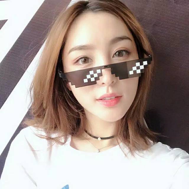 Tik-tok Mosaic Glasses 8 บิต