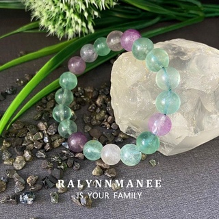 ข้อมือหินฟลูออไรต์ ( Fluorite )  ร้อยด้วยไหมยืด แถมไหมยืดและลวดนำร้อย ขอชมรูปถ่ายสินค้าก่อนได้ค่ะ