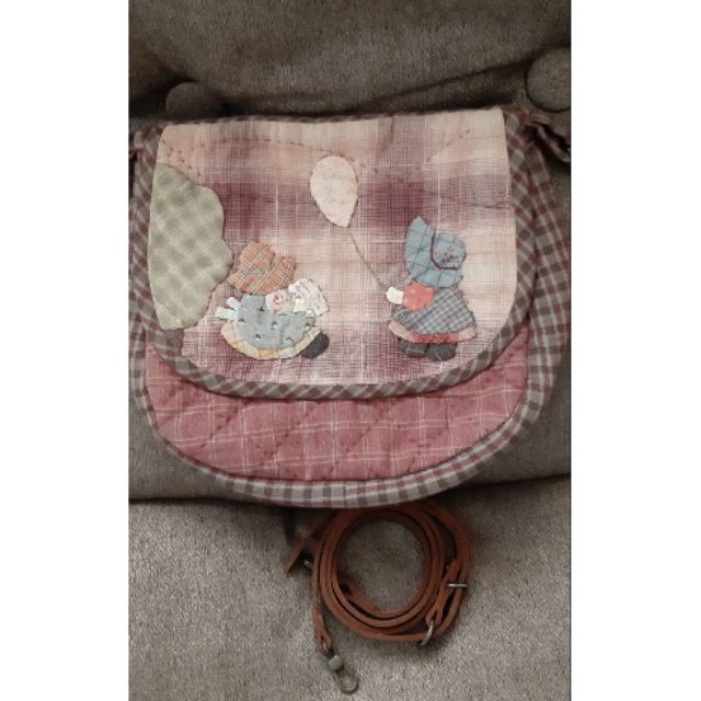 งานควิลท์ญี่ปุ่น #สินค้าพร้อมส่ง  Handmade ผ้าญี่ปุ่น กระเป๋าแฮนด์เมด งานเย็บมือทั้งใบนะคะ