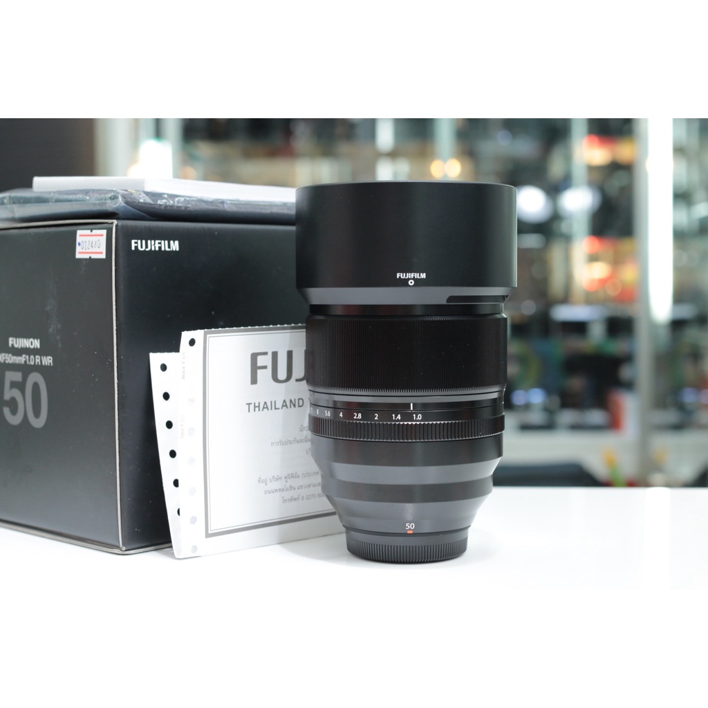 Fujinon XF 50mm f1.0 R WR สภาพเหมือนใหม่ 9.5/10 อายุเกือบเดือนประกันศูนย์ยาวๆ