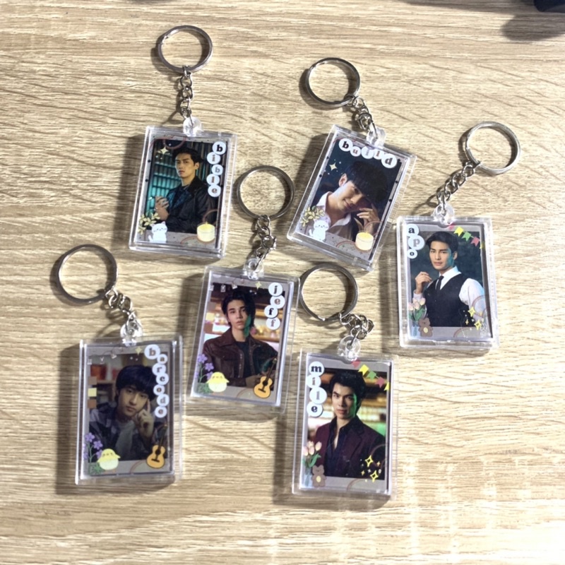 GANTUNGAN พวงกุญแจอะคริลิคใส่ Kinnporsche ซีรีส์ mile pgphum apo natwin bipple สร้าง jeff satur barc