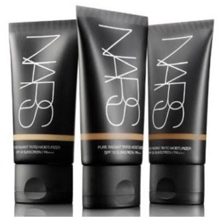 NARS Pure Radiant Tinted Moisturizer SPF30/PA++