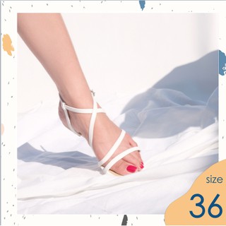 ไซส์ 36 Lea White รองเท้า Sandal แบบรัดส้น