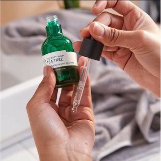 ทีทรีออยล์ THE BODY SHOP TEA TREE OIL 20 ML.