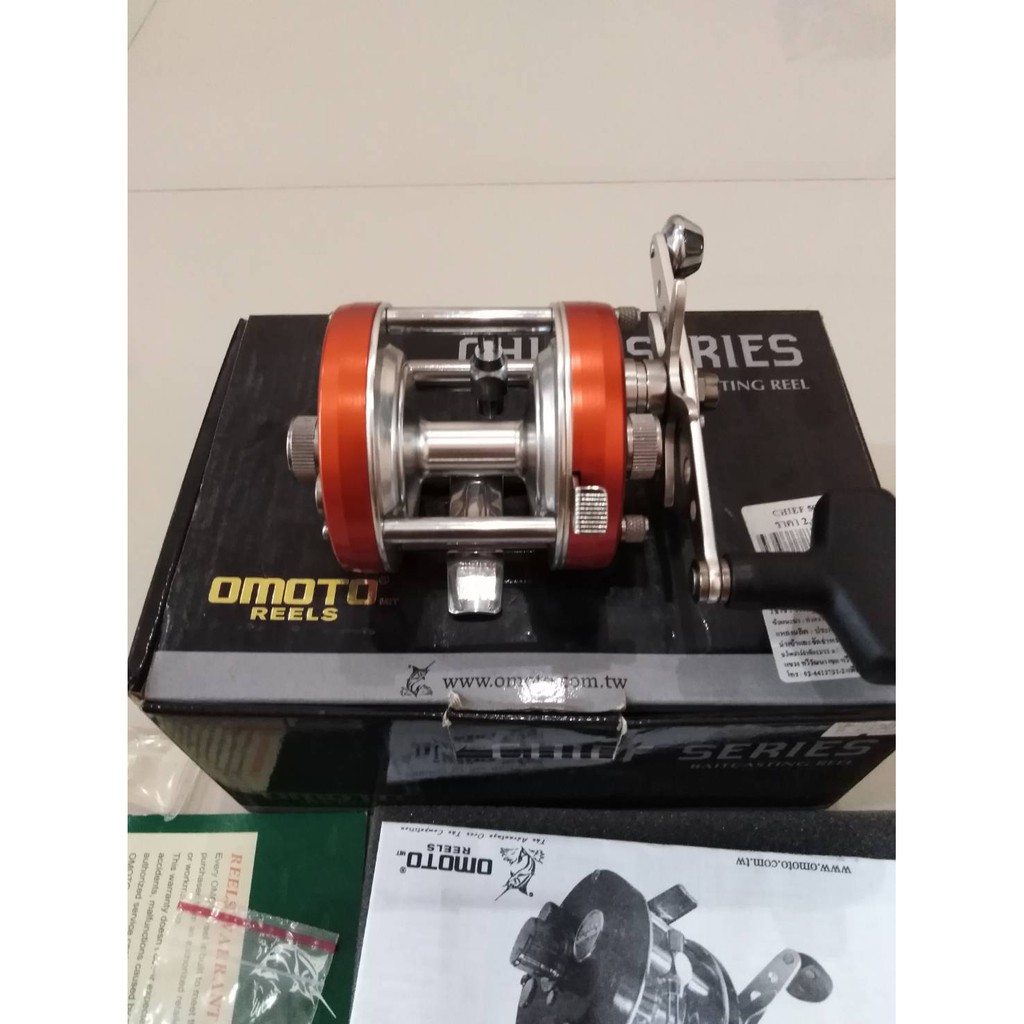 รอกเบสตกปลาหน้าดิน OMOTO CHIEF SERIES 5000CS