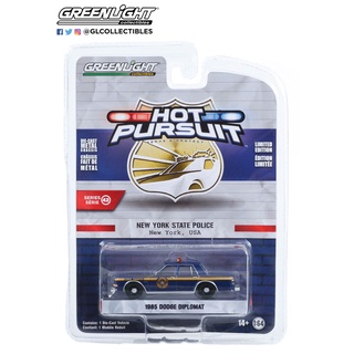 Greenlight 1/64 Hot Pursuit Series 42 New York State Police New York USA 1985 Dodge Diplomat 43000-A