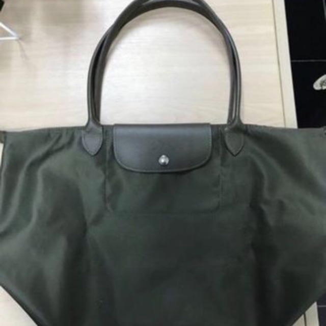 Longchamp / Le Pliage Neo / Size : M หูยาว สี: kaki ของแท้100%