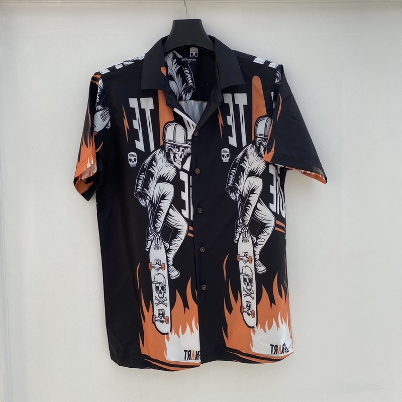 เสื้อเชิ้ตฮาวาย ไซส์ m-4XL อก52 ไซส์ใหญ่ เนื้อผ้าไหมซาตินอิตาลี่💯% ผ้านิ่ม ไม่ร้อน ใส่ได้ทั้งชายและหญิง - รูปที่ 2