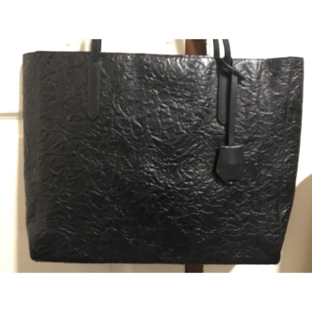กระเป๋า charles & keith