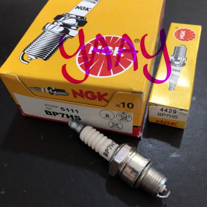 Ngk BP7HS หัวเทียนรถจักรยานยนต์ Yamaha RX-King F1 F1ZR Sigma 2 จังหวะ