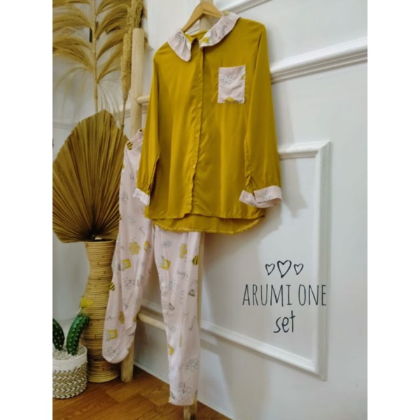 Arumi one ชุดนอนพรีเมี่ยม