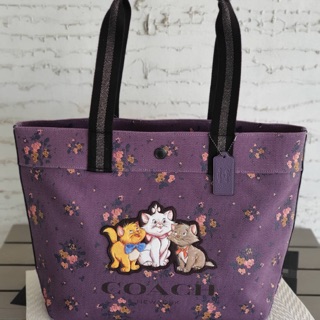 DISNEY X COACH TOTE WITH ROSE BOUQUET PRINT AND ARISTOCATS   Size : 13" (L) x 11 3/4" (H) x 6" (W)