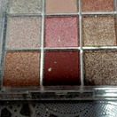 reviewร้านแนะนำพาเลทอายแชโดว์ 9 สี เนื้อดินน้ำมัน เนื้อใยไหม ประกายชิมเมอร์ Eye shadow 9 color comment 2