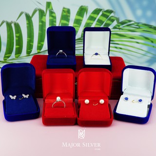 🎁กล่องกำมะหยี่ใส่แหวน ใส่ต่างหู กล่องเครื่องประดับ 💍 กล่องของขวัญ  Major Silver Store