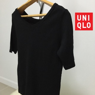 เสื้อ UNIQLO แท้💯 (size M)