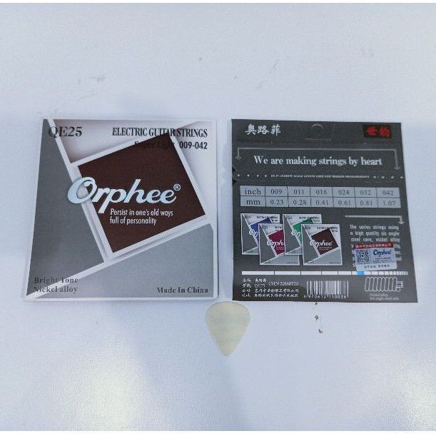Original 09 QE25 สายกีต้าร์ Orphee ไฟฟ้า 1 ชุด