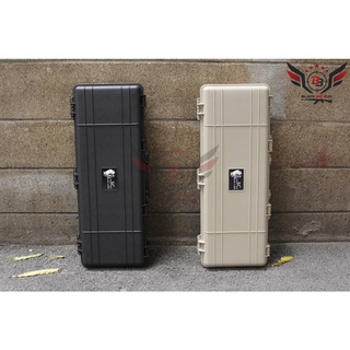 กล่องปืนยี่ห้อ Solid Case (Hard case)   ขนาดภายนอก : 85*32*14 cm. ขนาดภายใน : 82*28.5*14 cm.  คุณสมบัติ : #ความยาวสำหร