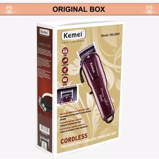 Kemei ปัตตาเลี่ยนไร้สายเครื่องมือตัดผมมืออาชีพ KM-2600 (สีแดง) อย่างดี รับประกันสินค้าของแท้ 100 %