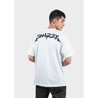 SNAZZY Air Spray (White) เสื้อยืดชาย เสื้อยืดคอกลม เสื้อสตรีท