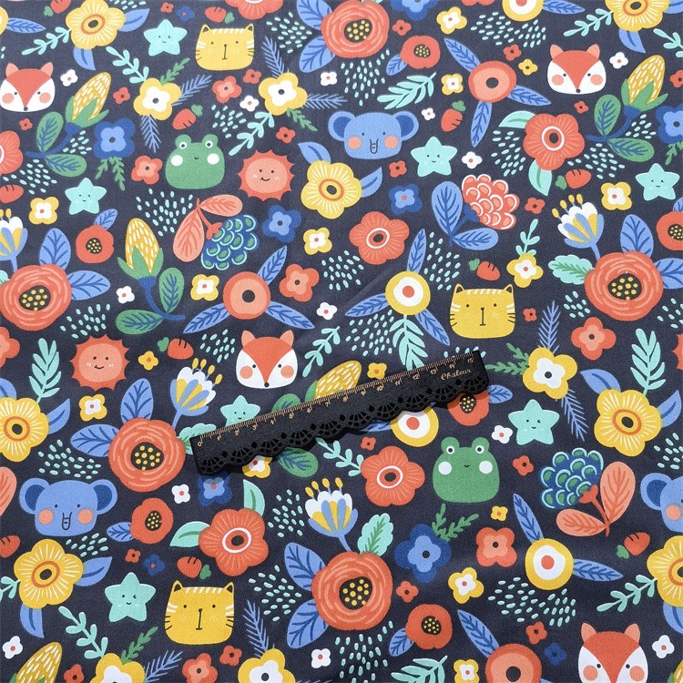 ผ้าคอตตอน 100% ทอทวิล หน้ากว้าง1.6 เมตร ผ้าเมตร พิมพ์ลายดอกไม้ ผ้าลายการ์ตูน