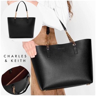 CHARLES &amp; KEITH OVERSIZED CHAIN STRAP BAG