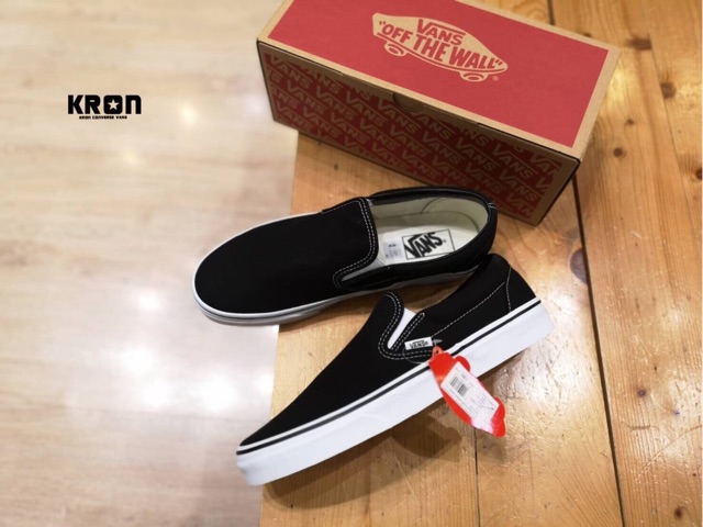 ลิขสิทธิ์แท้ 100%  VANS SLIP-ON BLACK-WHITE