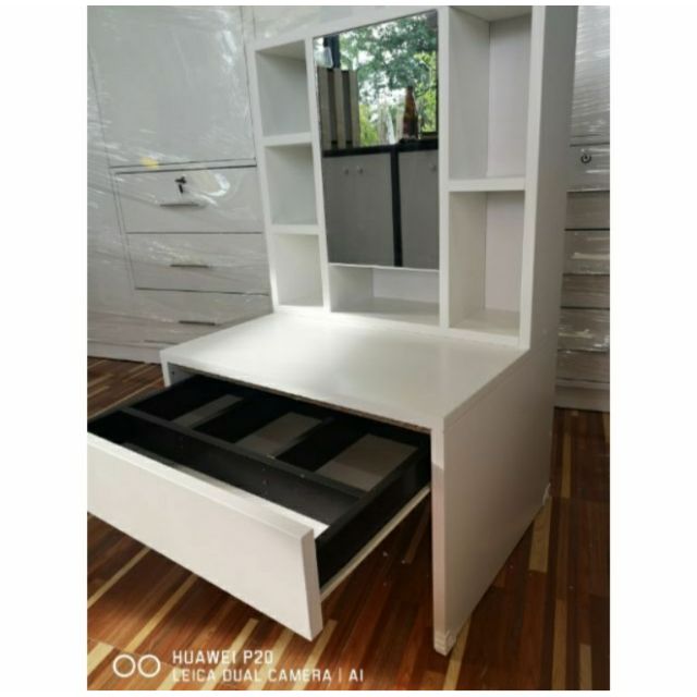 โต๊ะเครื่องแป้ง ญี่ปุ่น  ราคา 999 บาท