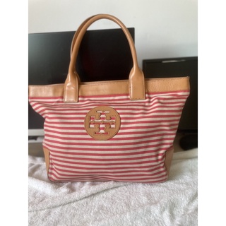 กระเป๋าสะพายไหล่ ถือ Tory Burch ผ้า/หนัง สินค้าแบรนด์เนมแท้มือสอง สภาพดีพร้อมใช้งาน