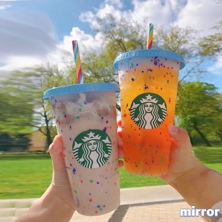 ☀พร้อมส่ง☀Starbucks แก้วน้ําพลาสติก เปลี่ยนสีได้ พร้อมฝาปิด และหลอดดูด ใช้ซ้ําได้ 710 มล.