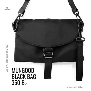 กระเป๋าสะพายข้าง mungood รุ่น black bag