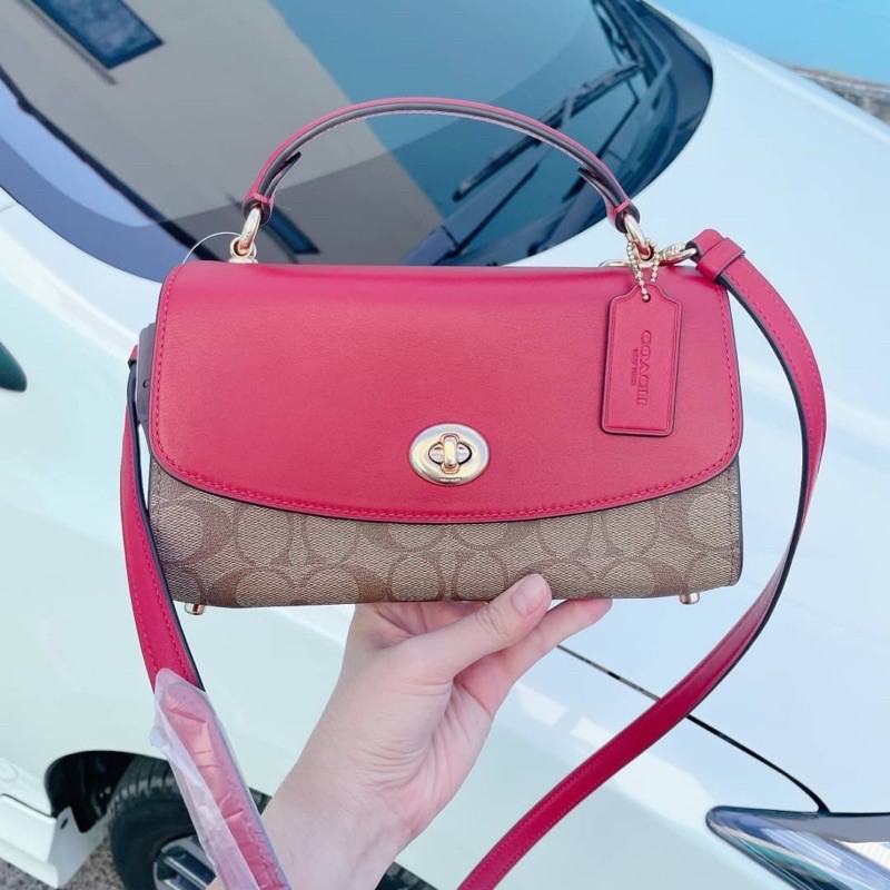 พร้อมส่ง 4,190 บาท  TILLY SATCHEL 23 IN SIGNATURE CANVAS (COACH C1439)  9" (L) x 5" (H) x 3 1/4" (W)