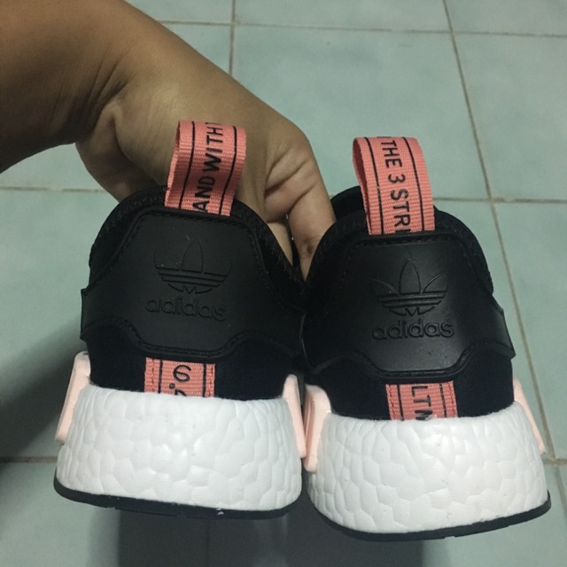 Adidas nmd runner black pink