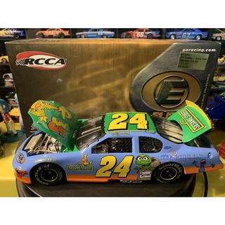 Nascar RCCA Elite 1:24 2004 #24 Sesame Street