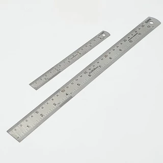 ไม้บรรทัดสแตนเลส ให้เลือก ขนาด 15 cm ( 6นิ้ว ) , 30 cm ( 12 นิ้ว ) ฟุตเหล็ก ไม้บรรทัด ไม้บรรทัดฟุตเหล็ก ไม้บรรทัดเหล็ก