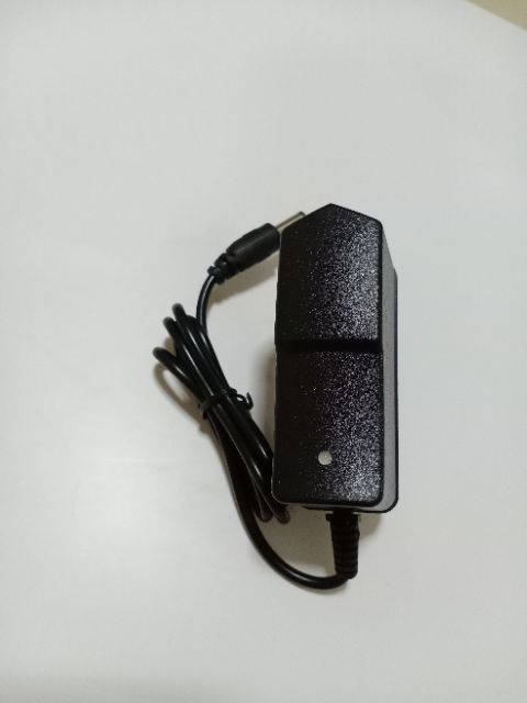 ที่ชาร์จแบตเตอรี่12.6V1A(สำหรับชาร์จแบตเตอรี่3.7V 3ก้อน) รูปที่ 4