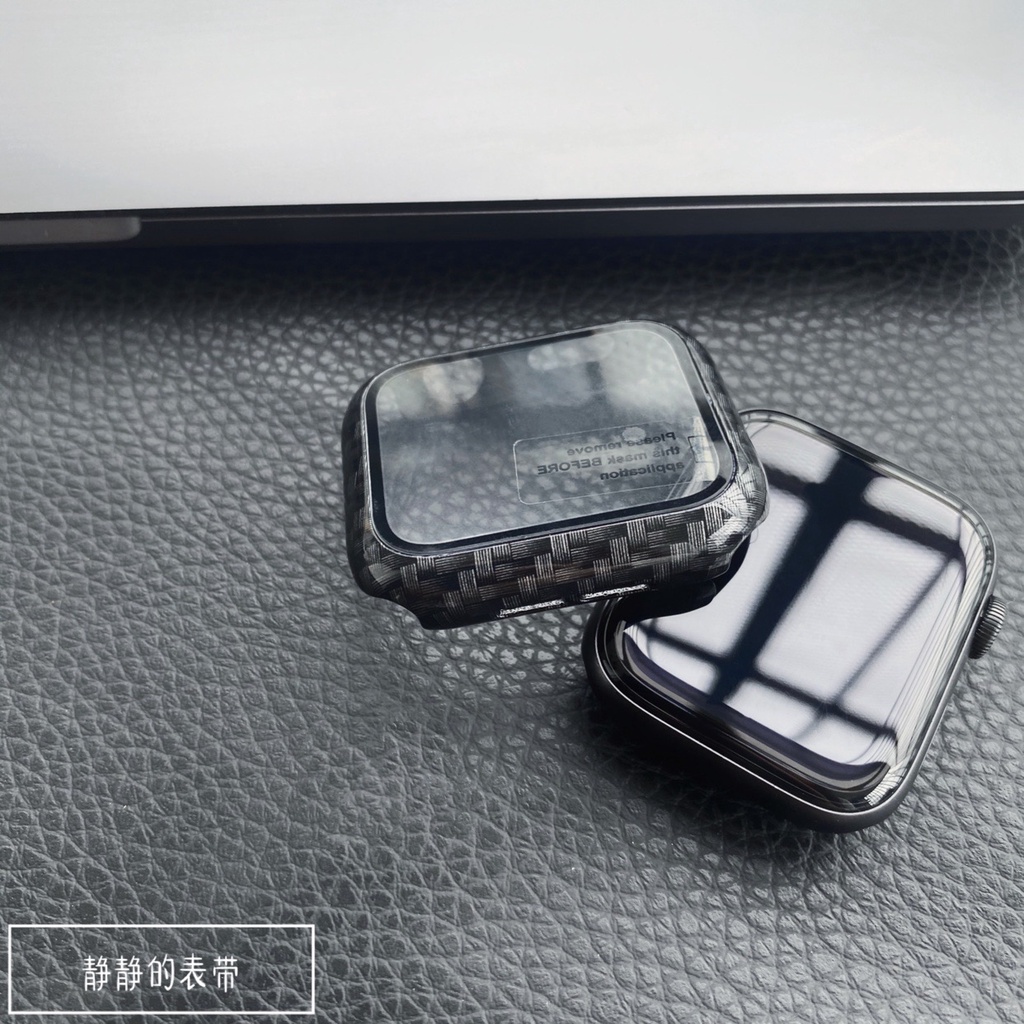 เคสกระจกนิรภัย แบบแข็ง คาร์บอนไฟเบอร์ ผิวด้าน สําหรับ Apple Watch Series 7 6 5 SE 4 3 2 45 มม. 41 มม. 40 มม. 44 มม. 38 มม. 42 มม.